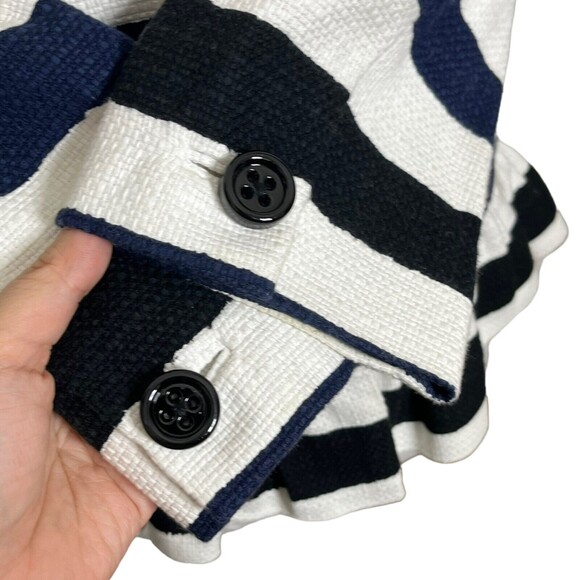 Welcome to my closet! - Picture 7 of 14